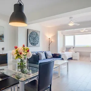  Apartament Eden Roc Beachfront